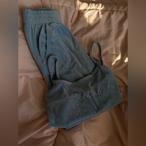 Cropped blue top with comfy on the go blue sweats